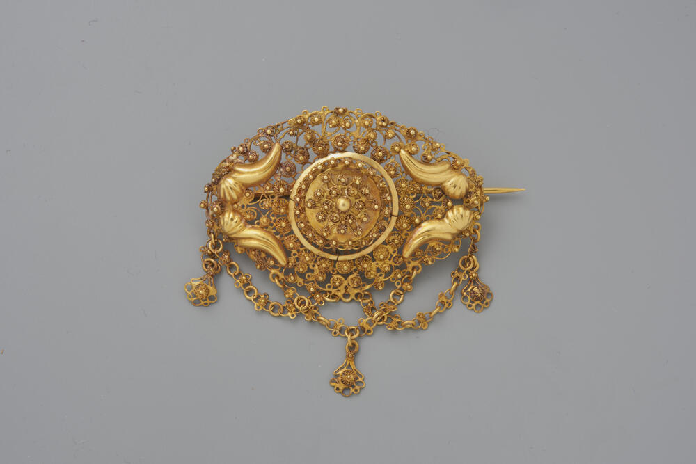 Broche of 'borstzeuge', Nieuwland, circa 1870