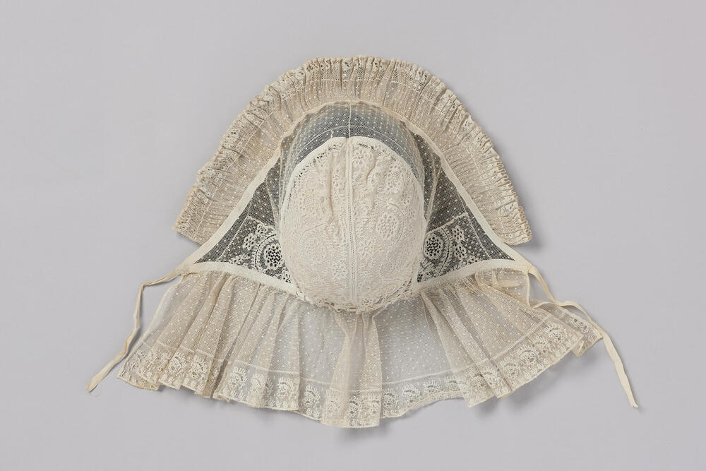 Knipmuts, Huissen, circa 1906