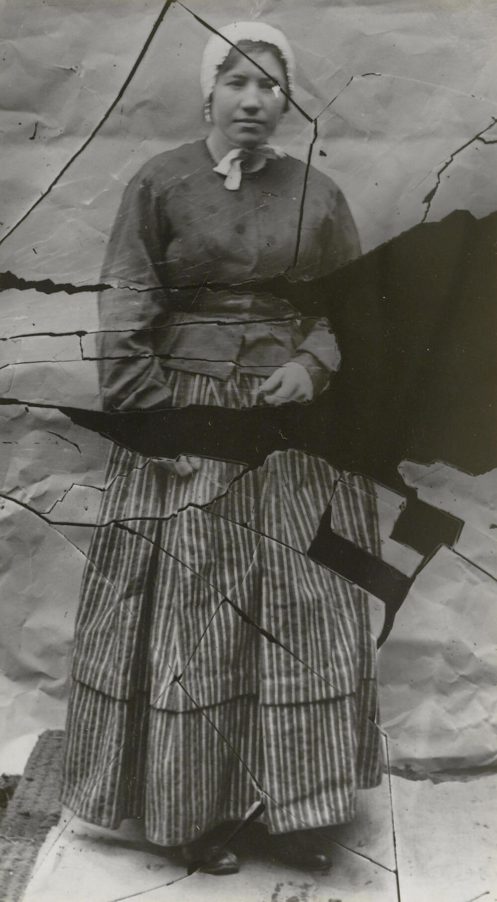 Vrouw in streekdracht uit Stein, circa 1913–1916