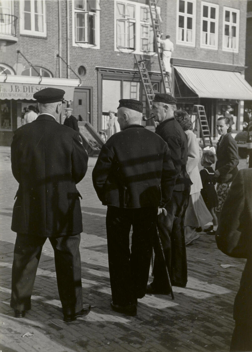 Mannen in Walcherse dracht, Middelburg, 1950