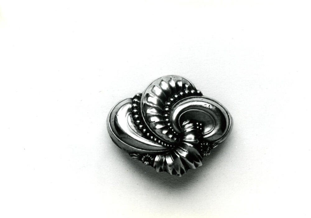 Gouden broche, Stein, 1950