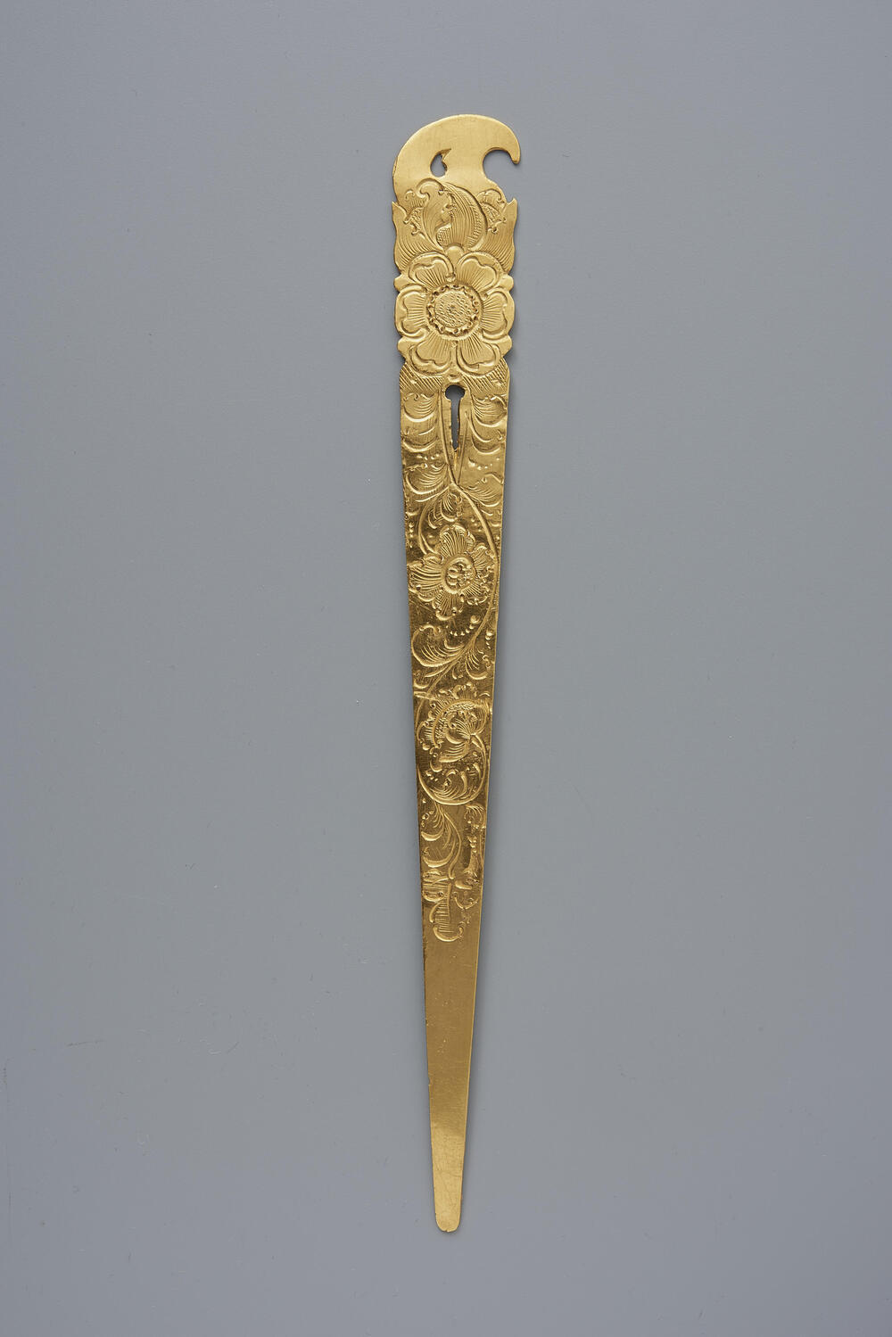 Rijgnaald of vroege voorhoofdsnaald, Haarlem, 1715