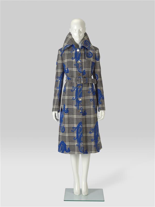 mantel uit de RTW (Ready-to-wear) collectie Blue Screen