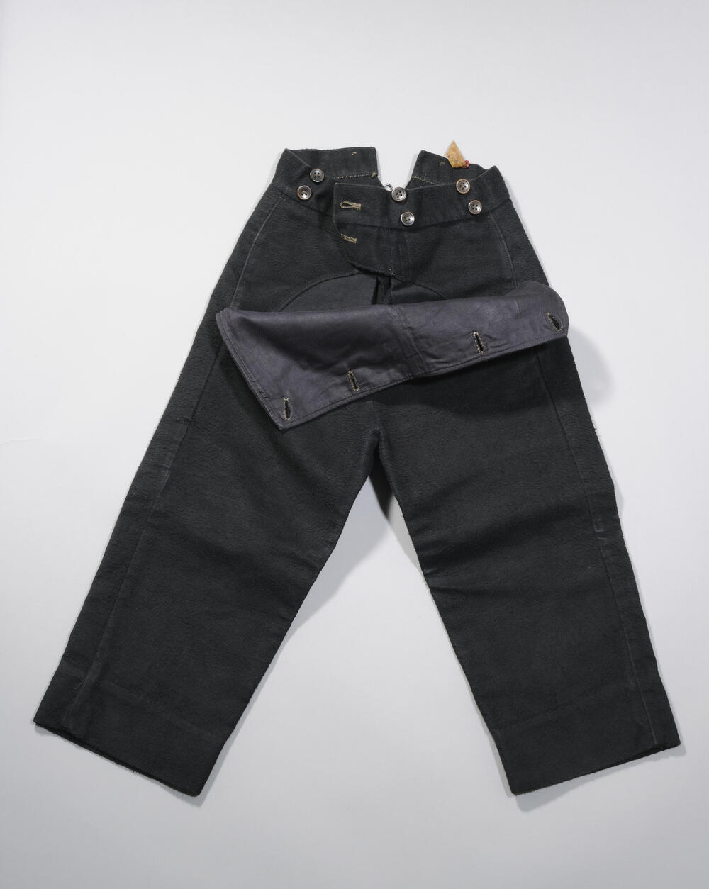 Klepbroek van circa tienjarige jongen, Hoevelaken, circa 1904