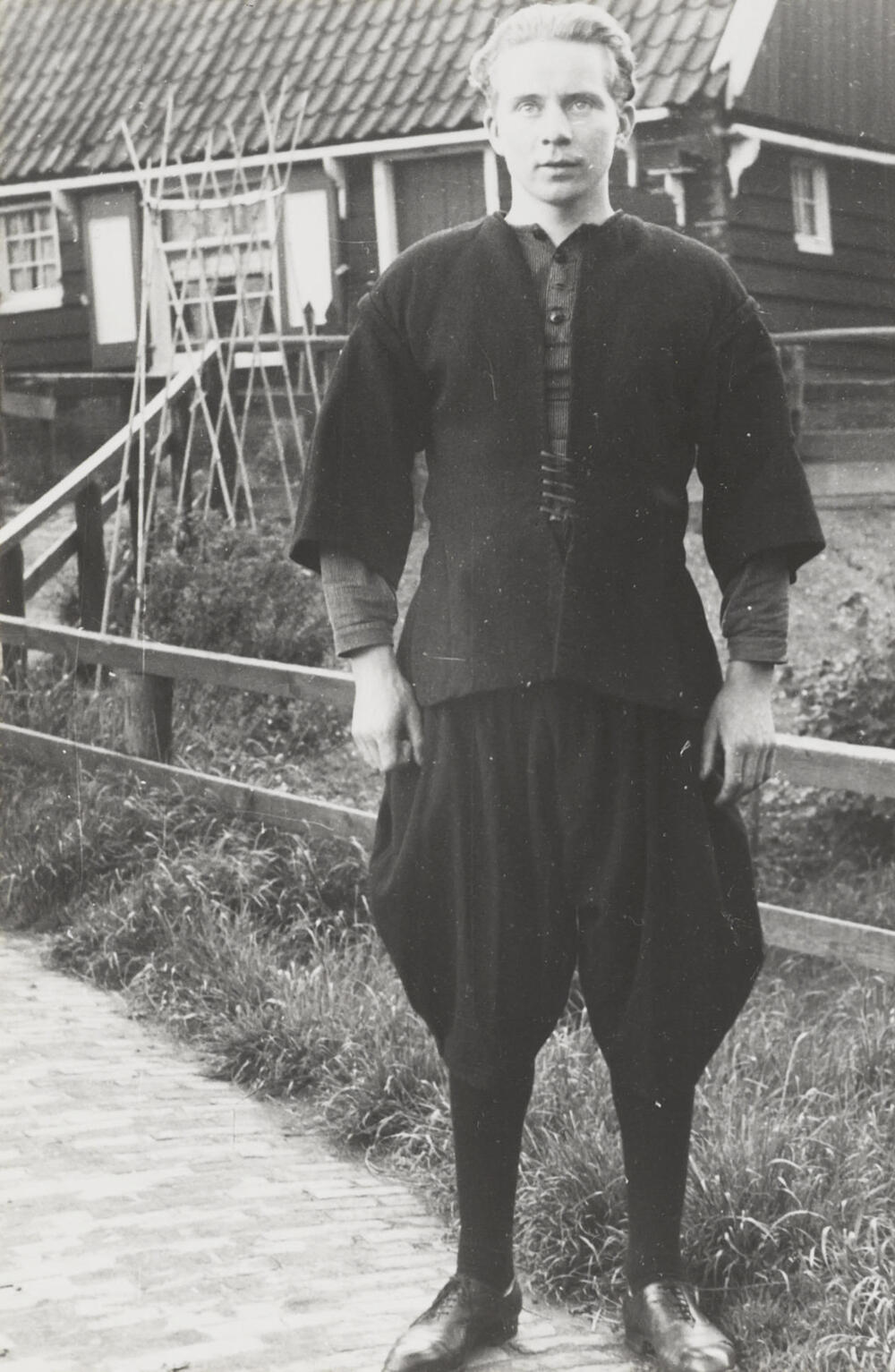 Cornelis Kes in Marker dracht, 1943
