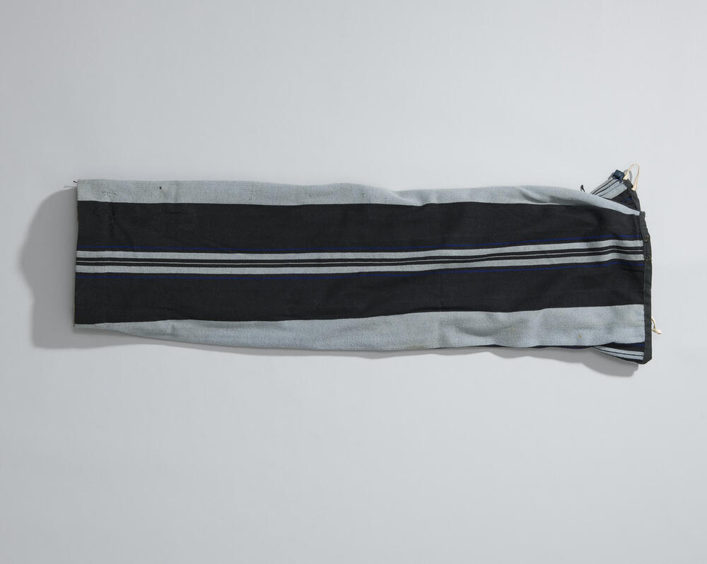 Blauw-zwart gestreepte bovenrok, Volendam, voor 1948
