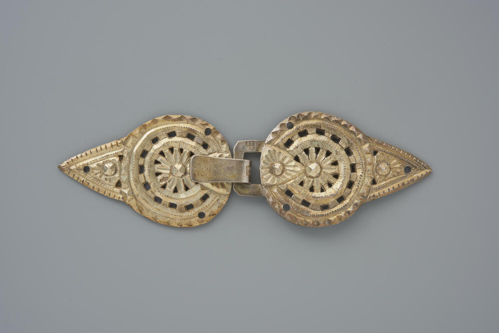 Sluiting kapmantel, Hulst, 1865–1880