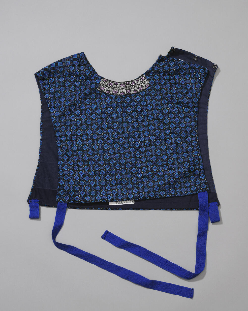 Daagse kraplap voor de lichte rouw, Staphorst, 1950–1977
