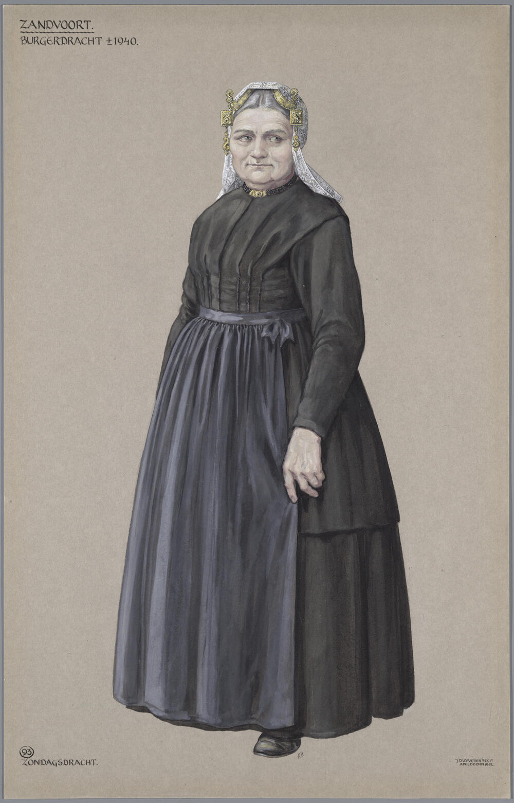 Vrouw in zondagse dracht, Zandvoort circa 1940