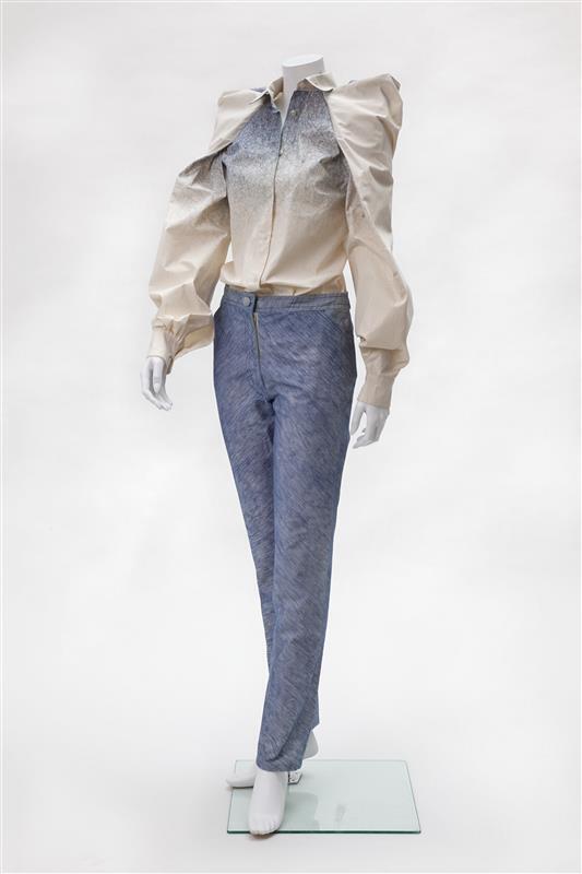 Witte top en pantalon