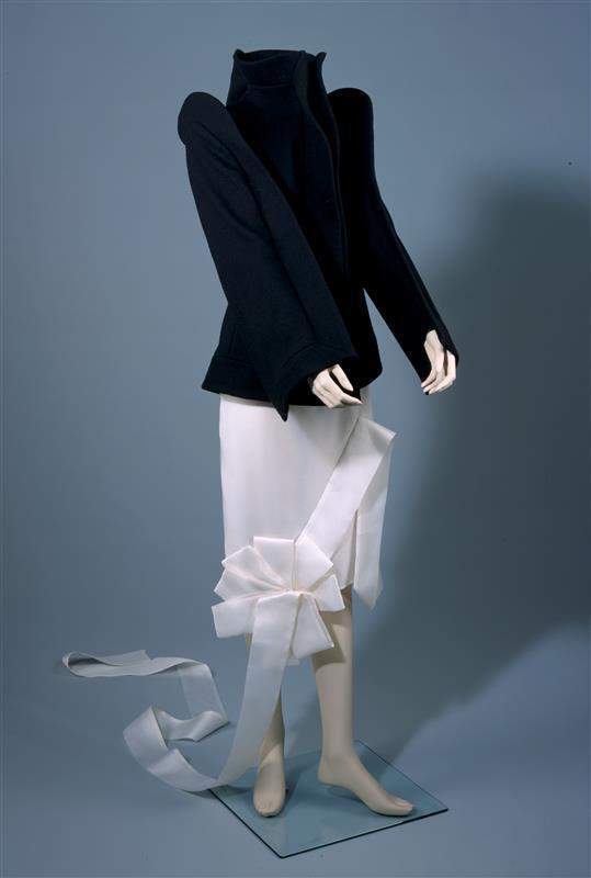 Damesensemble 'Vierde collectie'