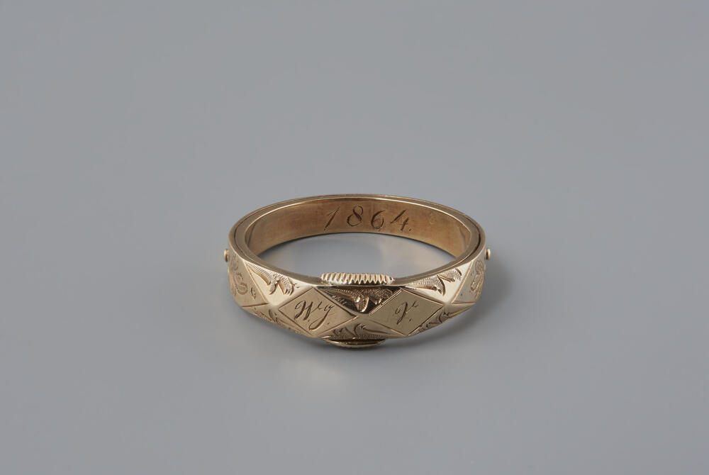 Gouden ring met initialen, Groningen, 1864