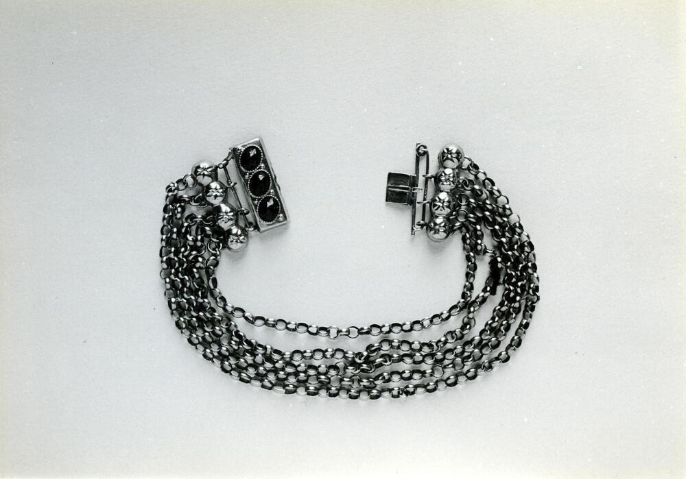 Gouden armband uit West-Brabant, 1950