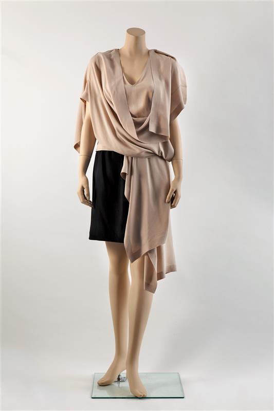 Damesensemble bestaande uit blouse en rok