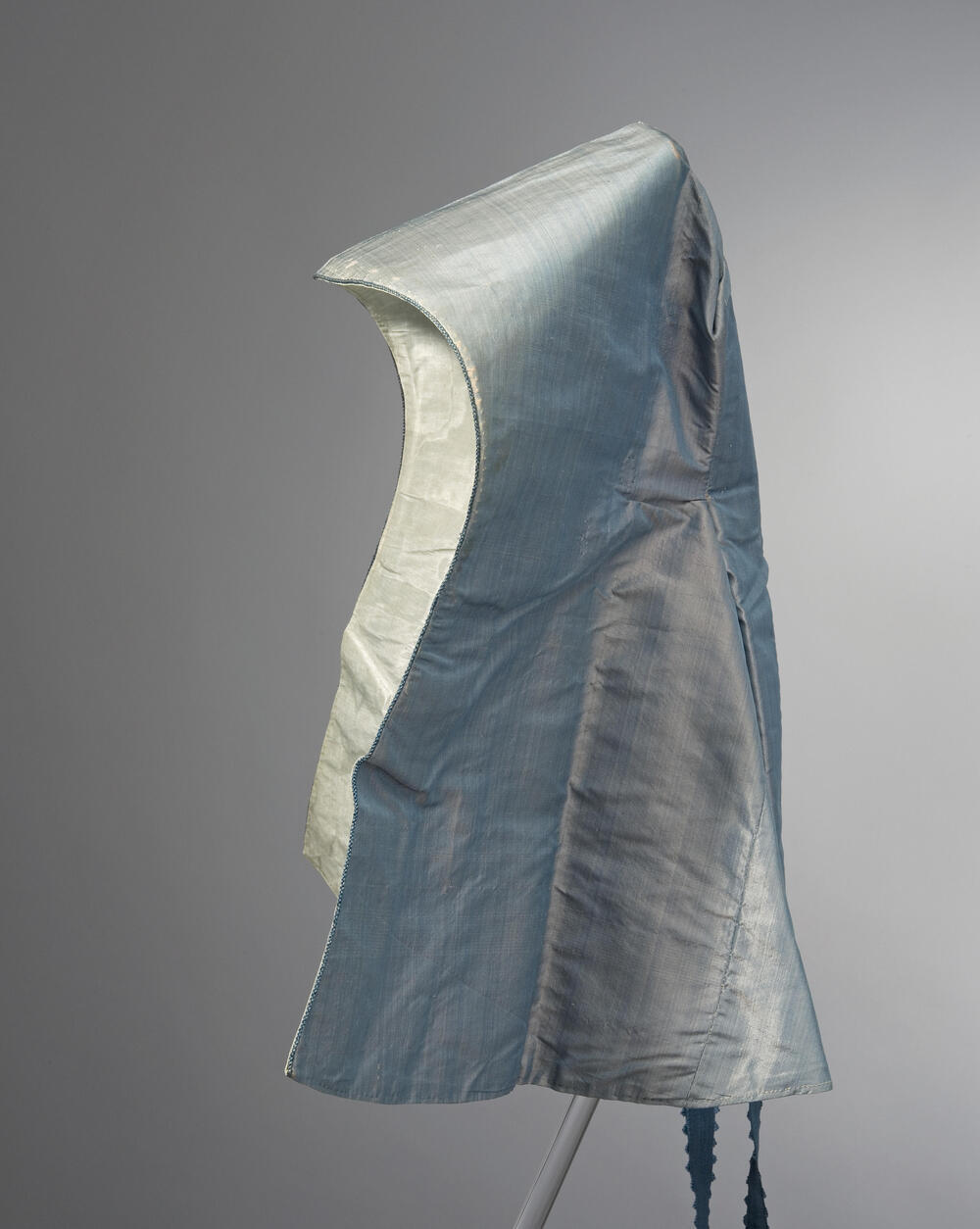 Blauw taftzijden kaper, Zaanstreek, voor 1944