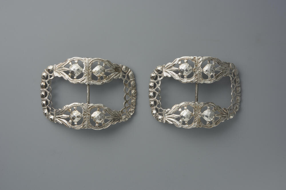 Paar zilveren schoengespen, Arnemuiden, 1835