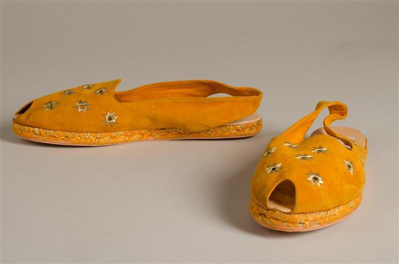 Paar damesschoenen