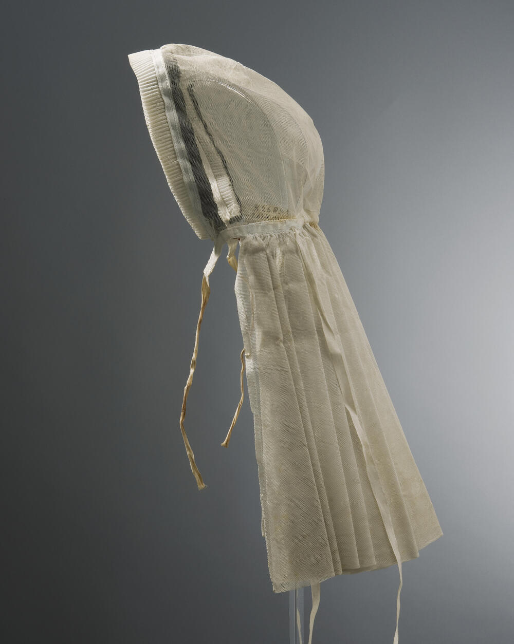 Zondagse knipmuts voor in de rouw, Zalk, voor 1949