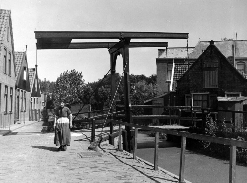 Ophaalbrug, Volendam, 1943