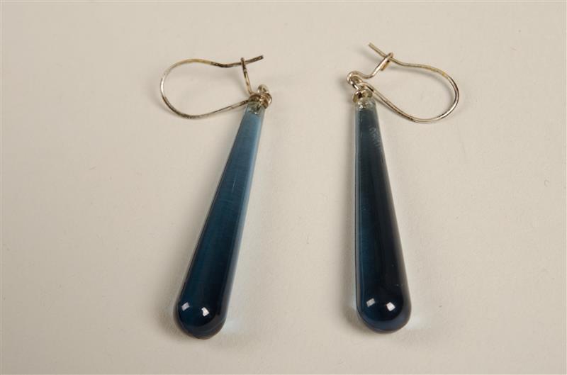 Paar damesoorhangers