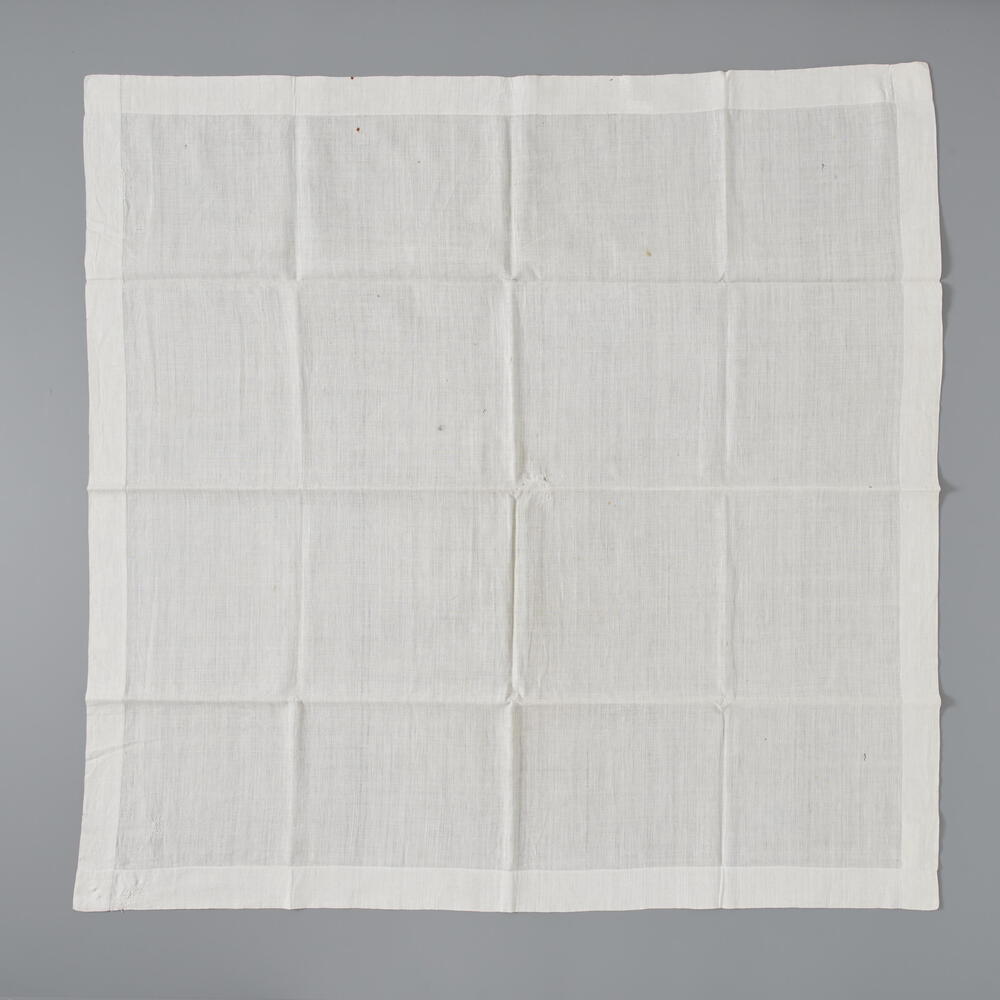 Effen witte schouderdoek, Rijssen, voor 1973