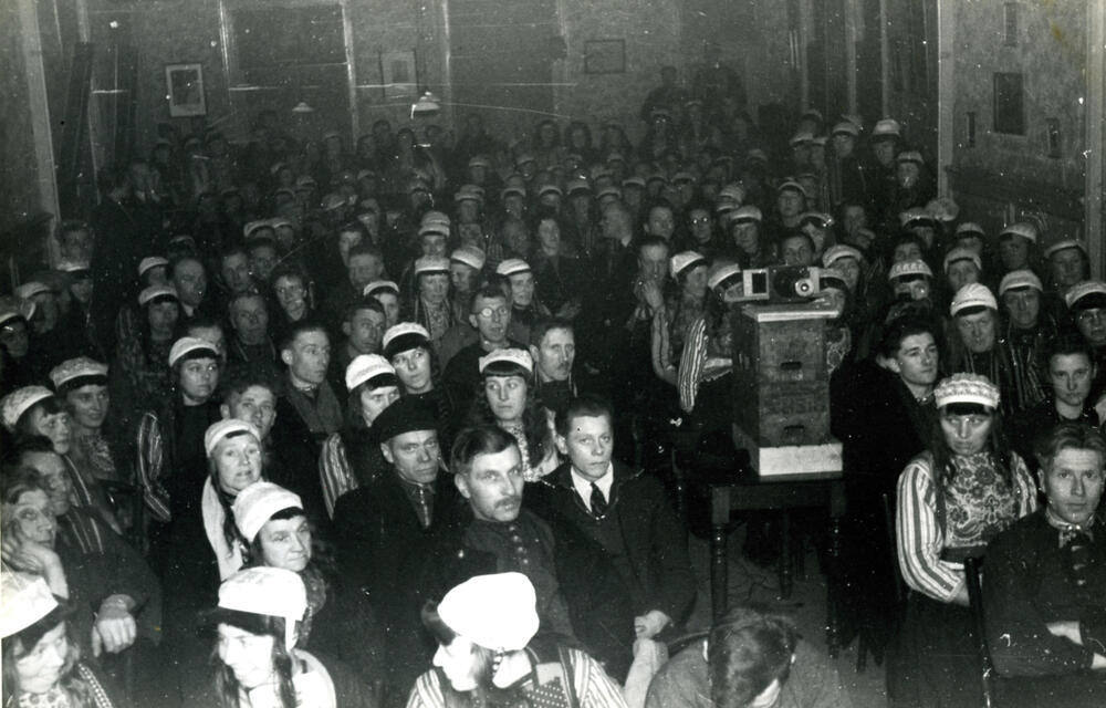 Lezing met lichtbeelden, Marken, 1944