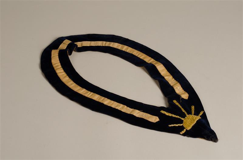 Bestuurs-draaglint van de Utrechtse Letterkundige Gymnasiasten Vereniging