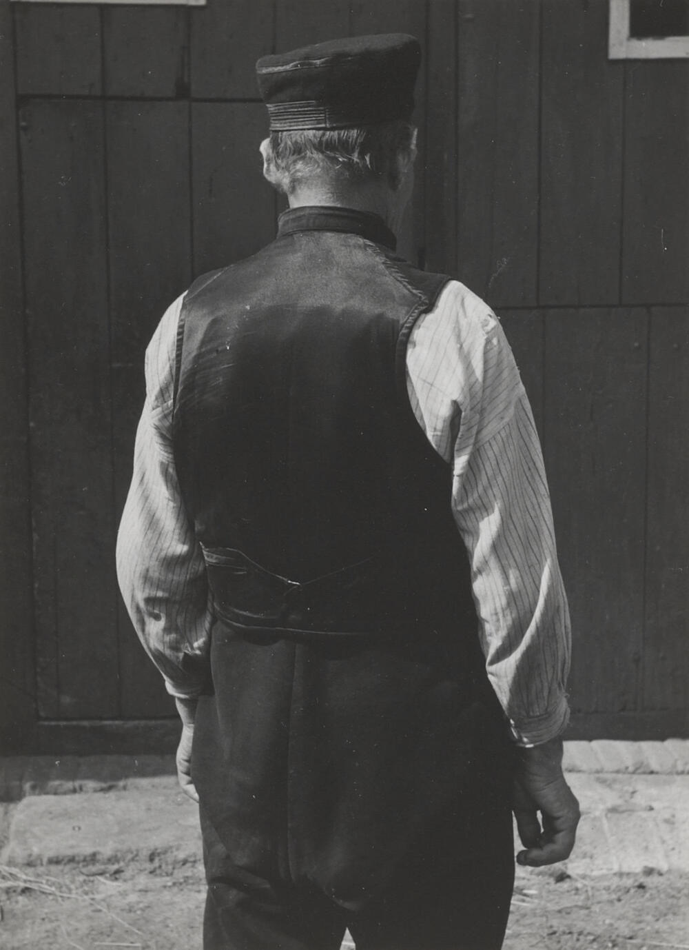 Geurt Vos in streekdracht uit Blaricum, 1952