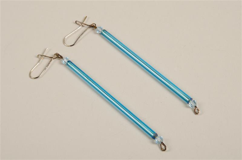 Paar damesoorhangers