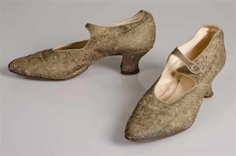 Paar damesschoenen