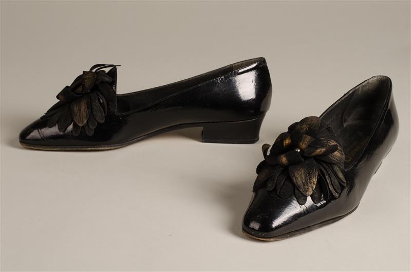 Paar damesschoenen