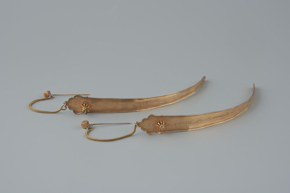 Paar gouden zijnaalden, West-Friesland, 1898