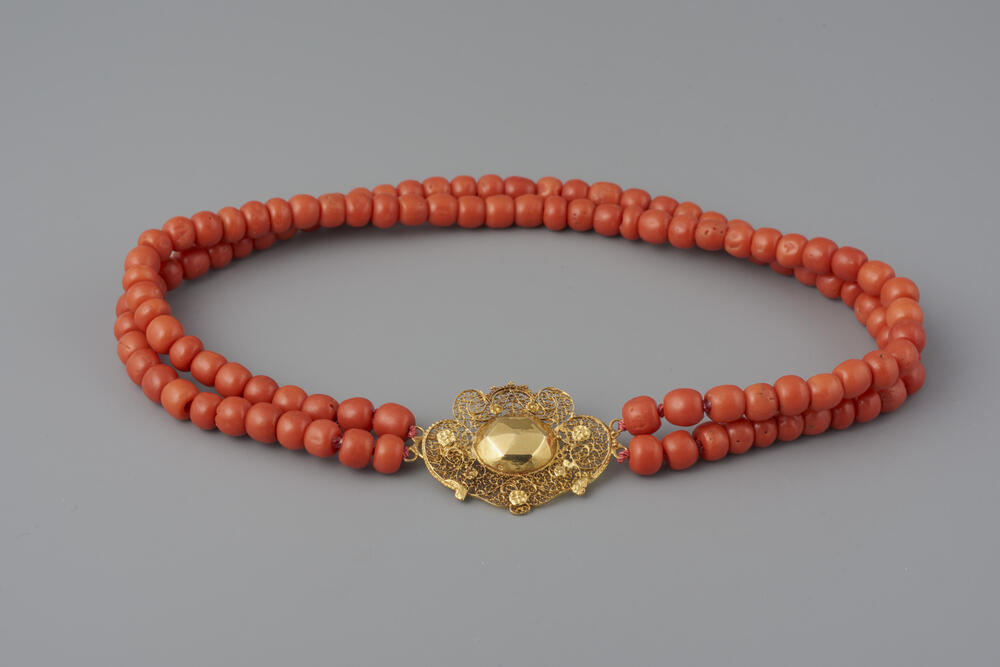 Halssnoer, Walcheren, circa 1825