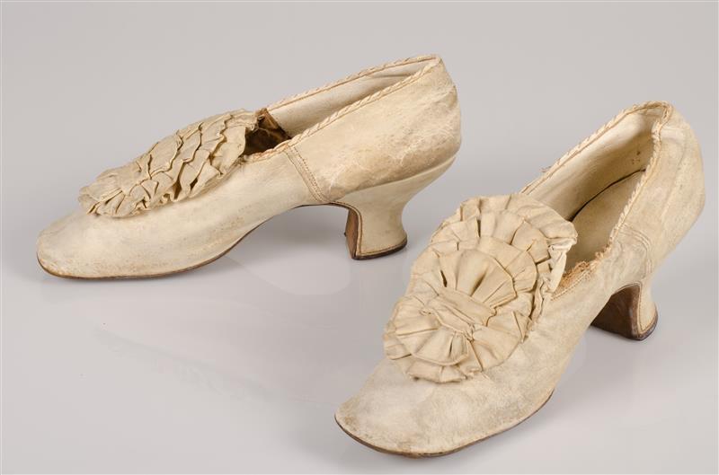 Paar damesschoenen