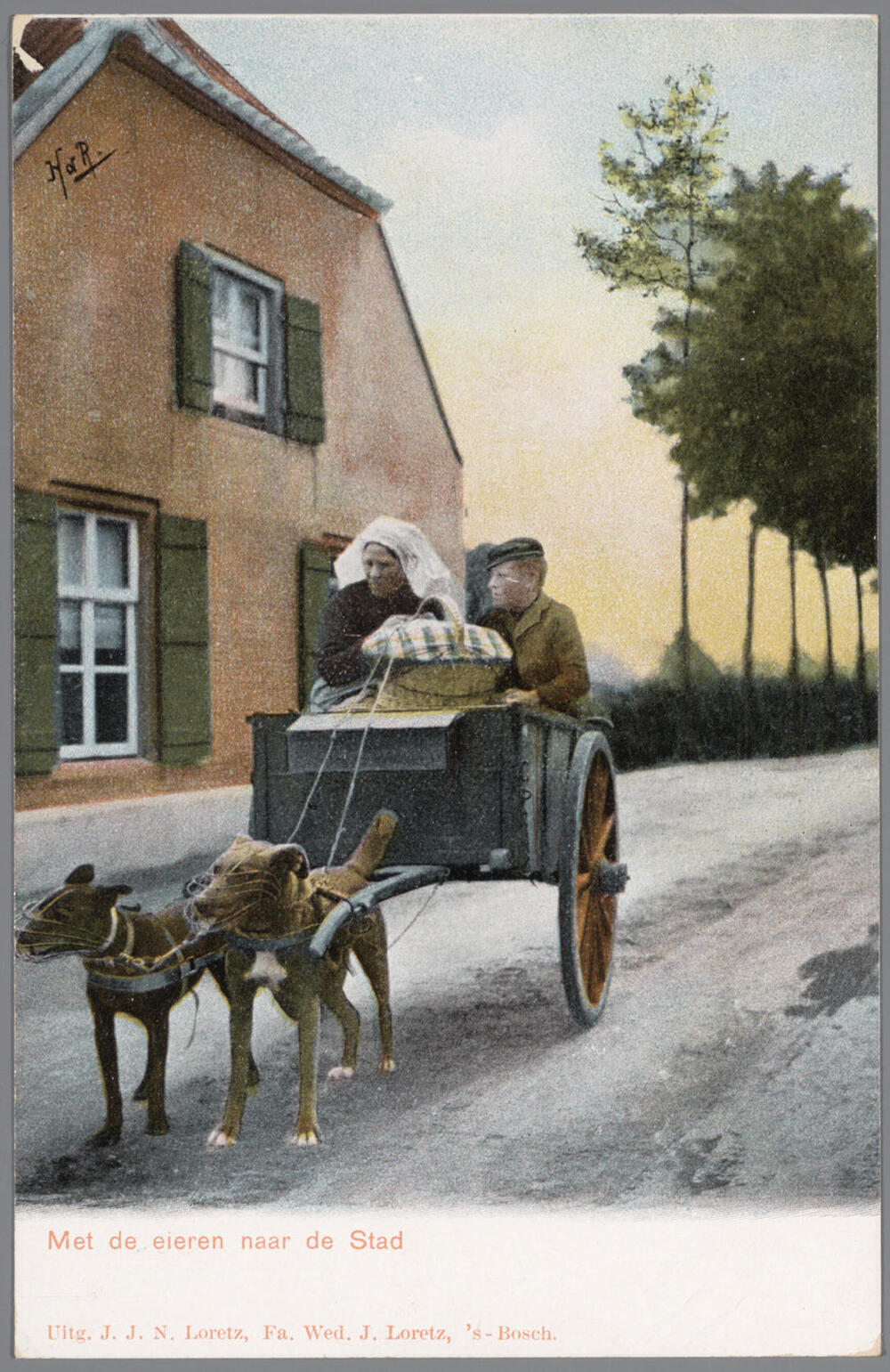 Vrouw en man in Noord-Brabantse dracht op een hondenkar, 1902–1905