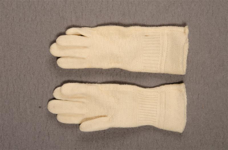 Paar kinderhandschoenen