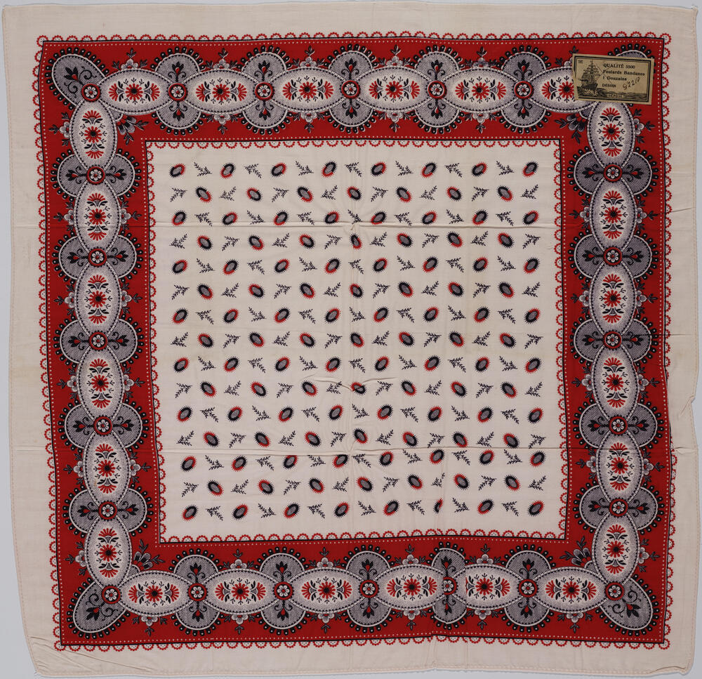 Stofstaal van een zakdoek, 1900-1944