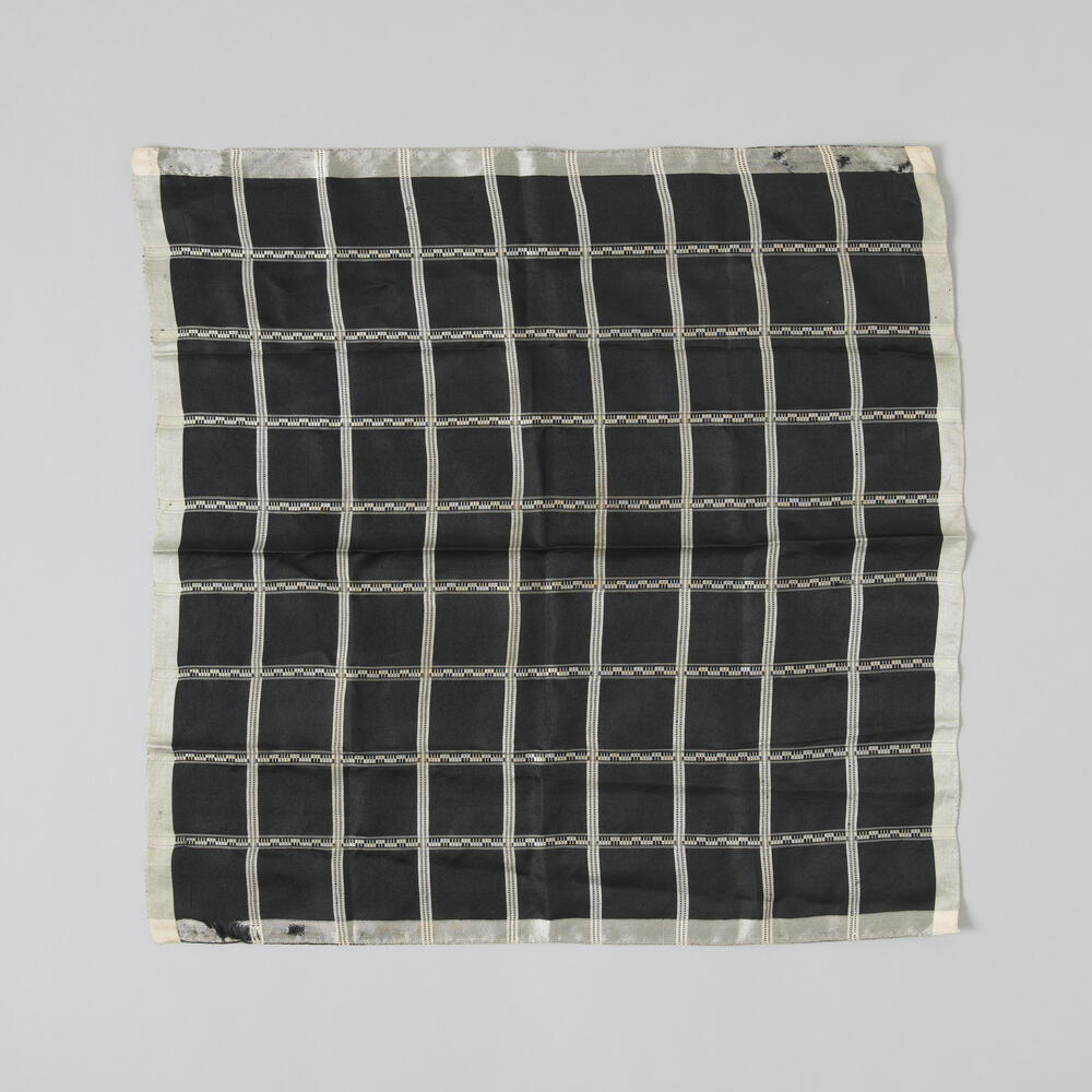 Zijden halsdoek, de Graafschap, voor 1963