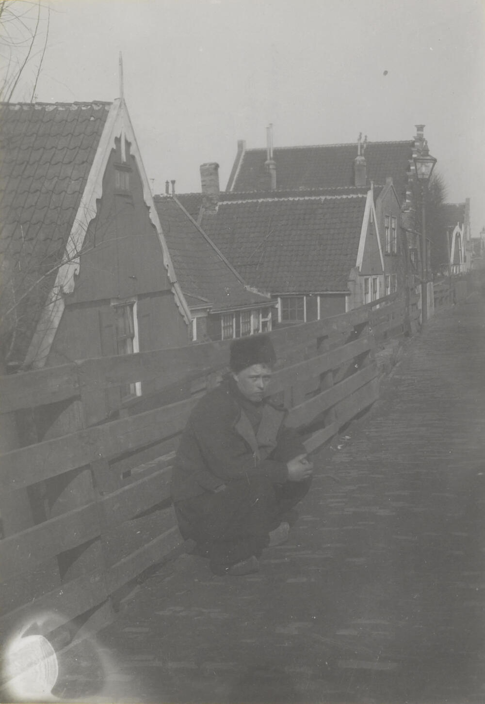 Man in Volendammer dracht, circa 1915