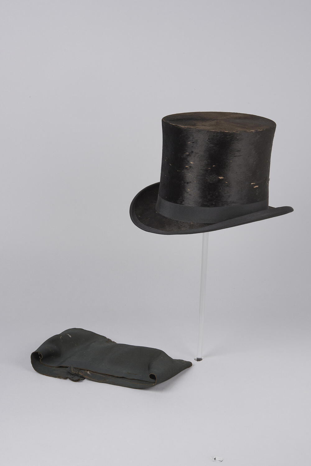 Hoed met rouwband, Rijssen, voor 1940