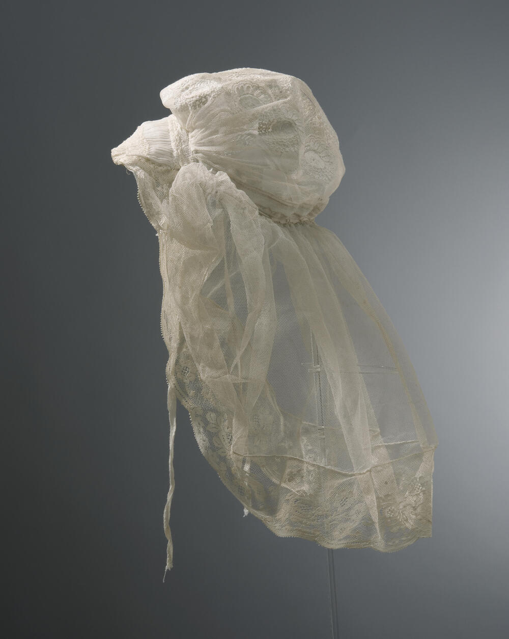 Muts behorend bij poffer, Meierij van Den Bosch, voor 1898