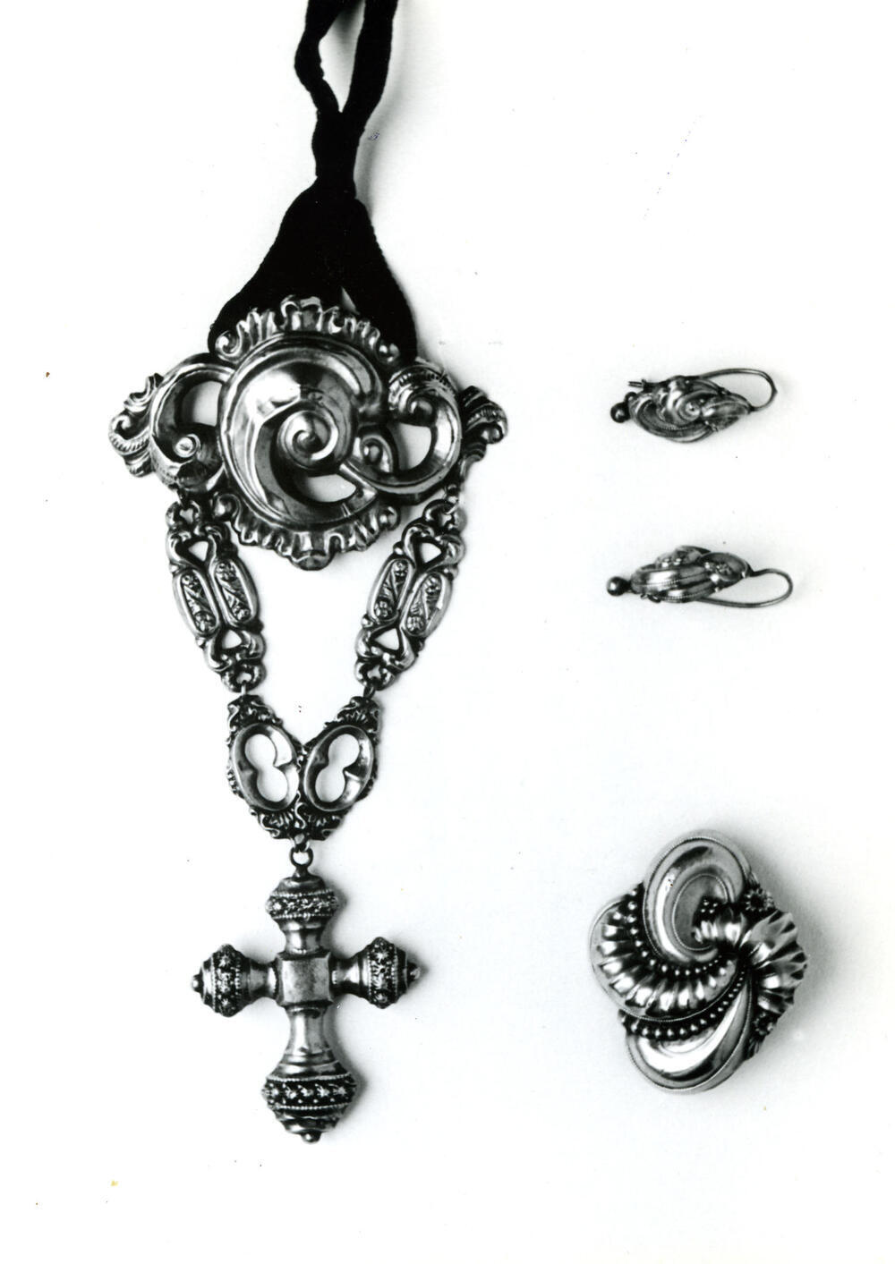Gouden streeksieraden, Stein, 1950