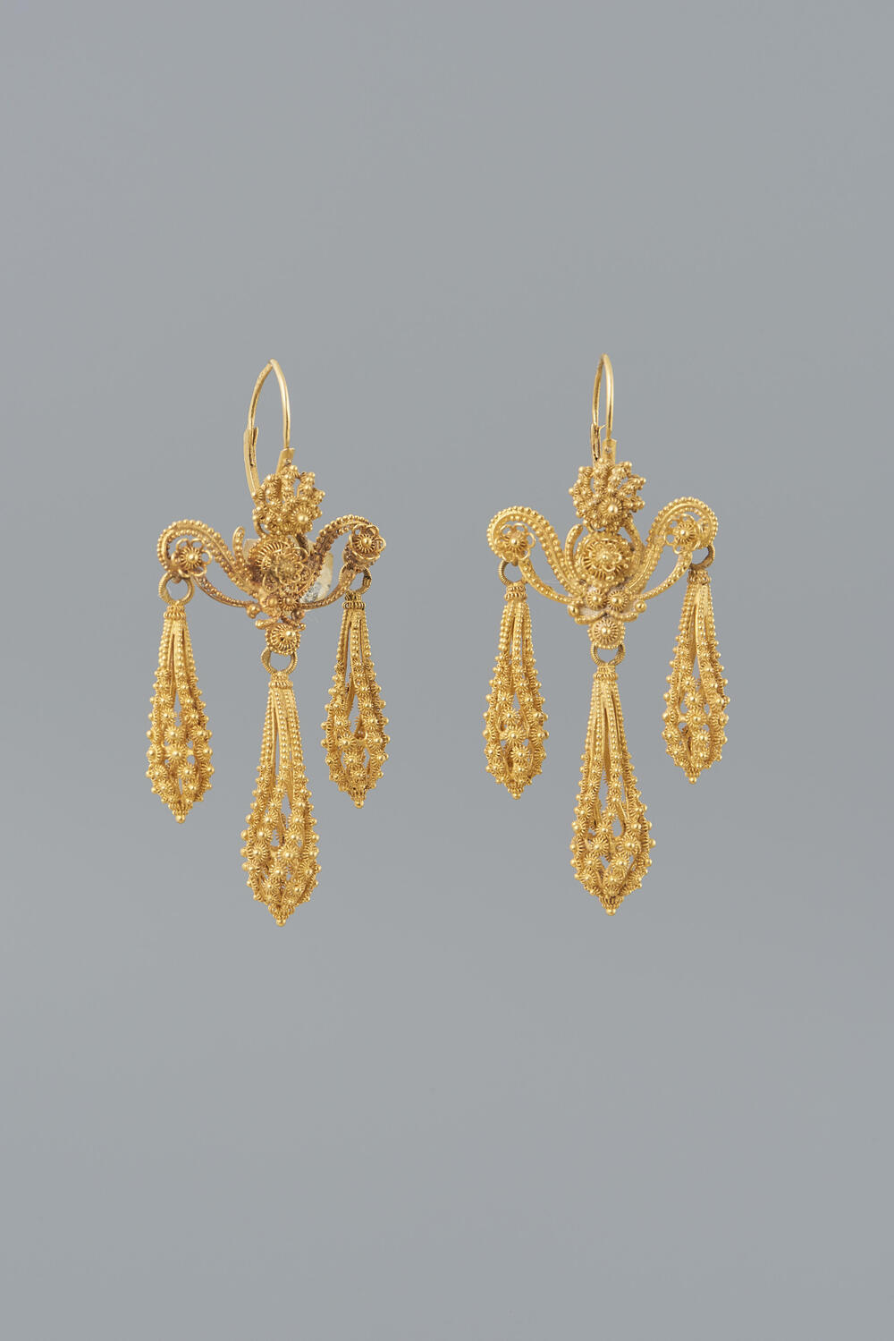 Paar gouden oorhangers, Friesland, 1814–1906