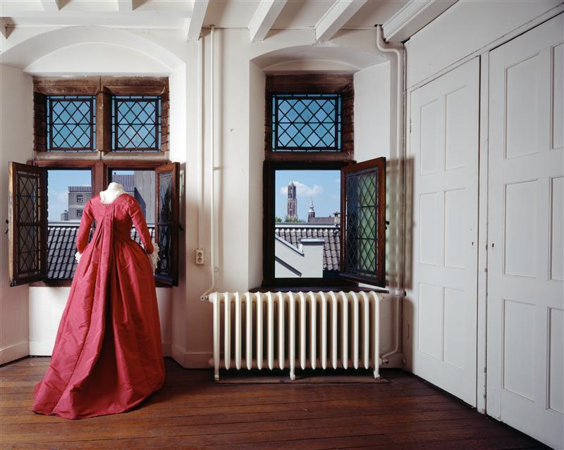 Robe à la française bestaande uit overkleed en rok
