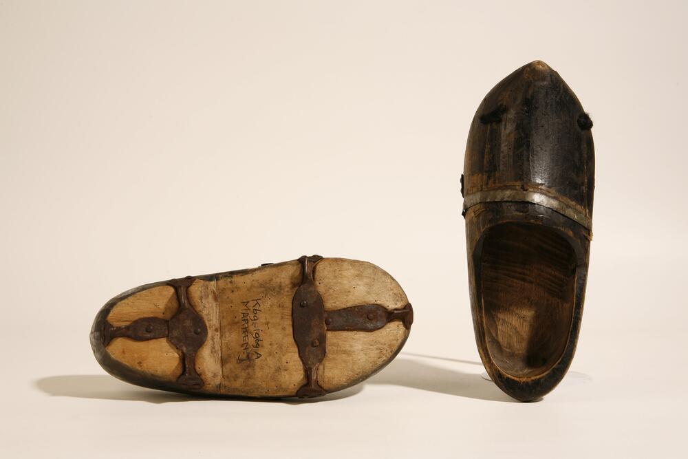 Paar zogenaamde "klompen op skerp", Marken, vermoedelijk 1900–1950