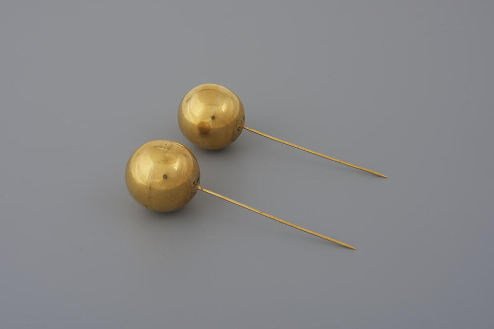 Paar gouden 'bolspelden', Zuid-Beveland, 1837–1845