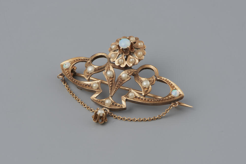 Broche, Noord-Holland, 1910–1920