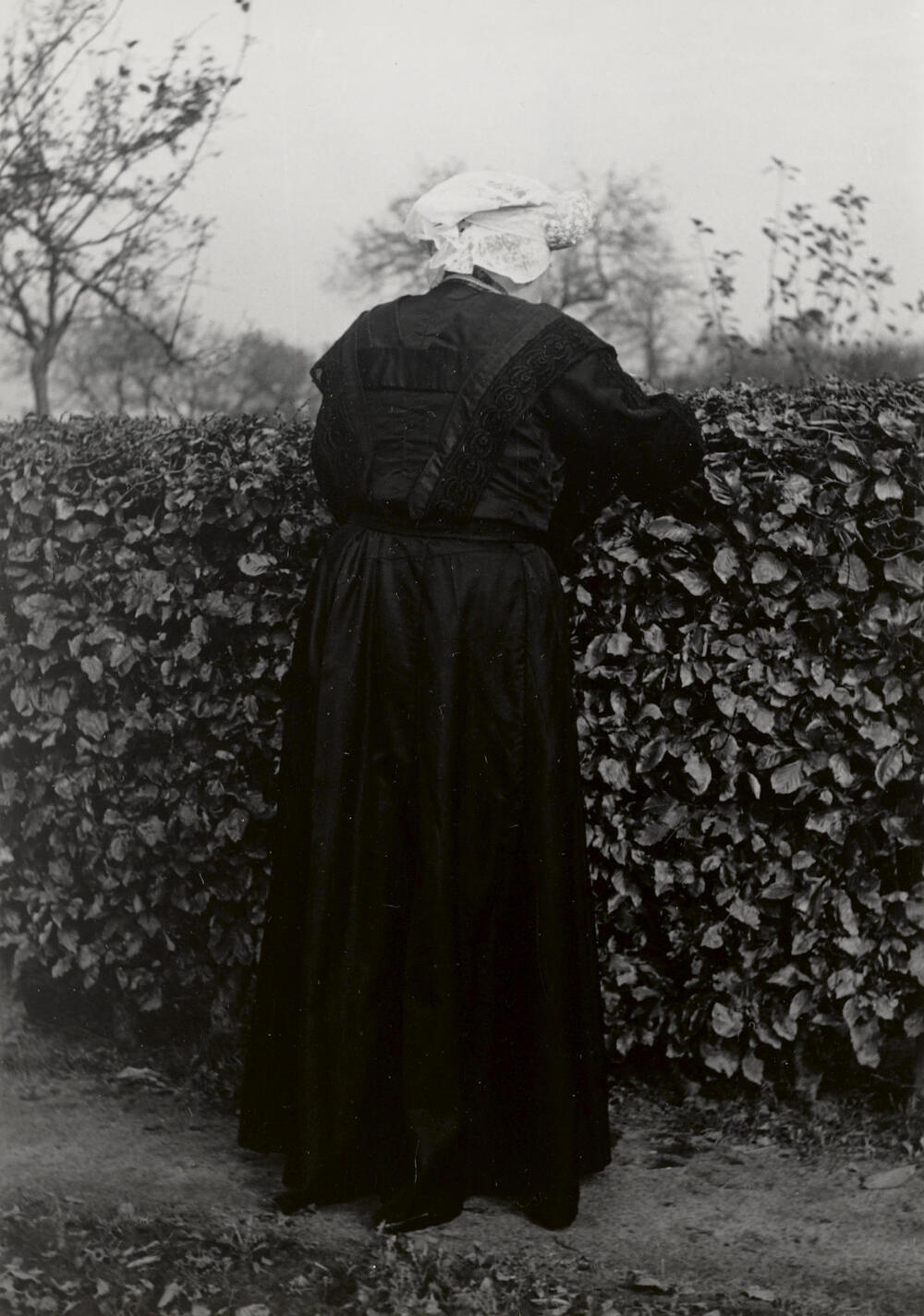 Vrouw uit Princenhage in streekdracht, 1950