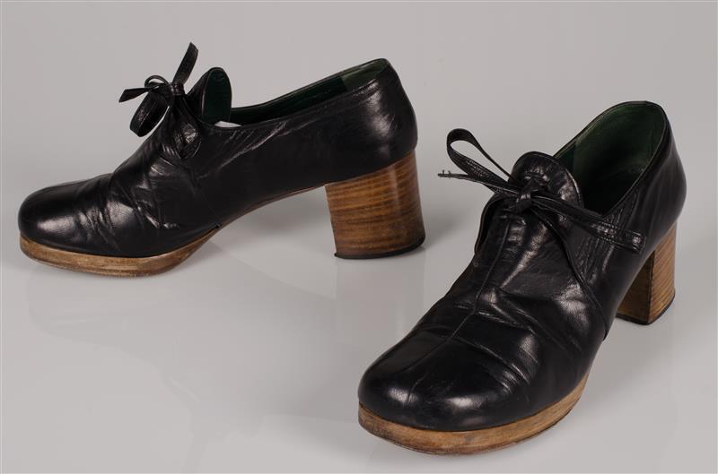 Paar damesschoenen