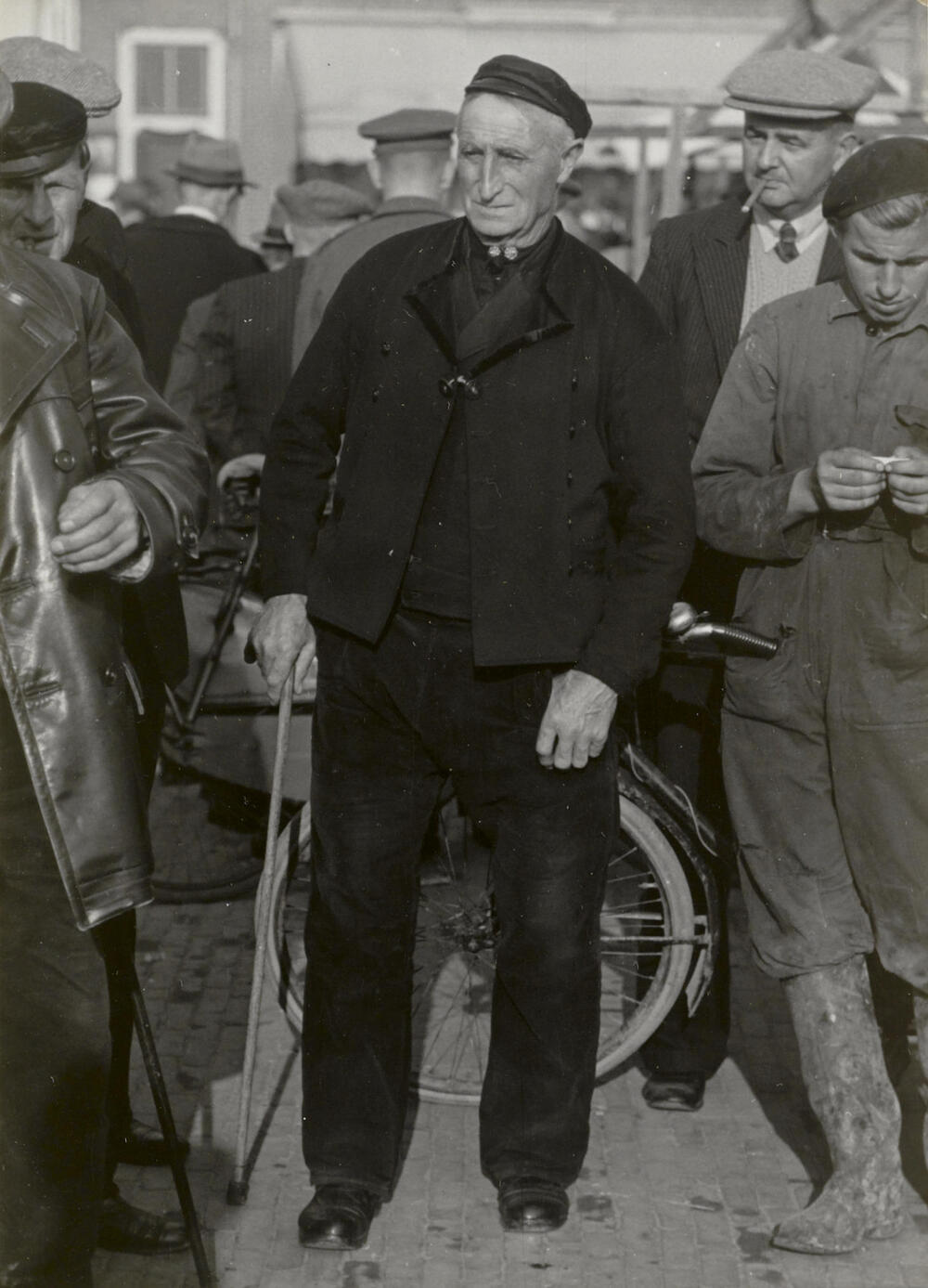 Man in Walcherse dracht, Middelburg, 1950